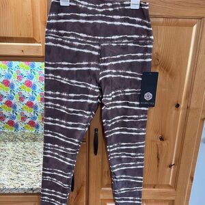 Scorpio Sol Brown and White Tie-Dye Leggings